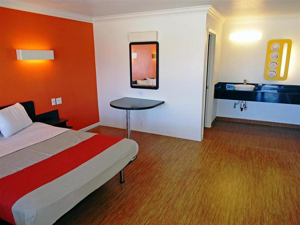 Motel 6 Manteca Habitación foto
